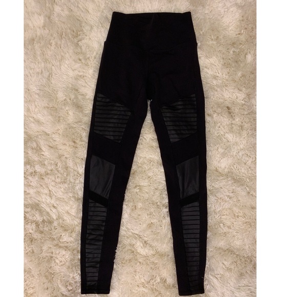 ALO Yoga Pants - Alo workout leggings